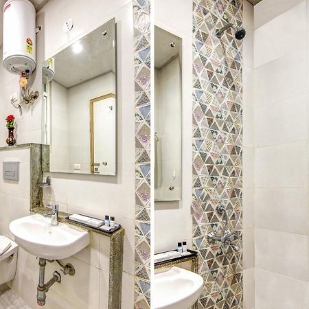 Gracious By Vishesh Hotels & Home Stay Nowe Delhi Zewnętrze zdjęcie